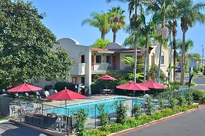 Lamplighter Inn & Suites at SDSU