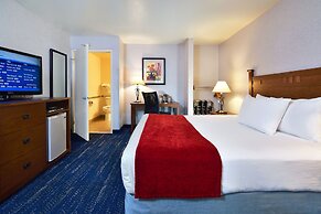 Lamplighter Inn & Suites at SDSU