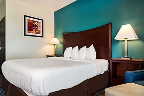 SureStay Plus Hotel by Best Western Topeka Northwest
