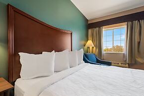 SureStay Plus Hotel by Best Western Topeka Northwest