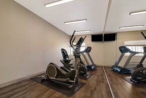 SureStay Plus Hotel by Best Western Topeka Northwest