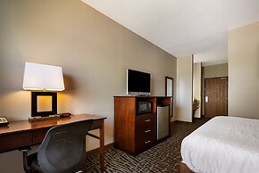 SureStay Plus Hotel by Best Western Topeka Northwest