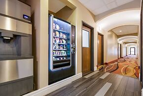 SureStay Plus Hotel by Best Western Topeka Northwest