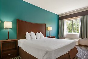 SureStay Plus Hotel by Best Western Topeka Northwest
