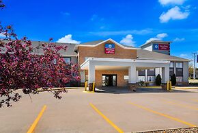 SureStay Plus Hotel by Best Western Topeka Northwest