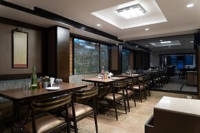 The Emerald Hotel & Executive Apartments