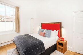 Berkeley Square Hotel