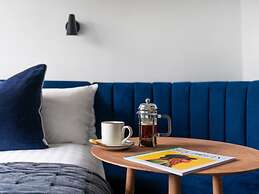 Berkeley Square Hotel