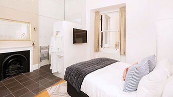 Berkeley Square Hotel