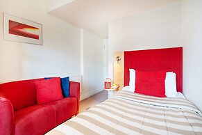Berkeley Square Hotel