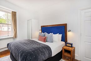 Berkeley Square Hotel