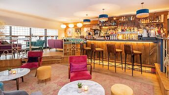 Berkeley Square Hotel