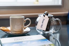 Berkeley Square Hotel