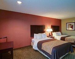 Quality Inn & Suites Pine Bluff