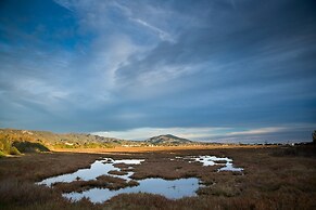 Holiday Inn Express Hotel & Suites Carpinteria by IHG