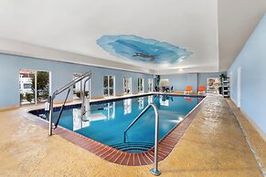 Comfort Suites At Rivergate Mall