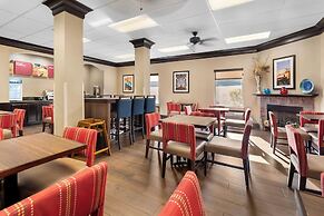 Comfort Suites At Rivergate Mall