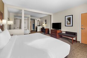 Comfort Suites At Rivergate Mall