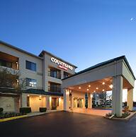 Courtyard by Marriott Dayton North