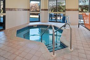 Courtyard by Marriott Milwaukee Brown Deer