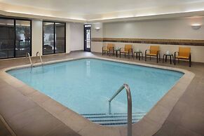 Courtyard by Marriott Springfield Airport