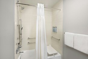 Courtyard by Marriott Springfield Airport
