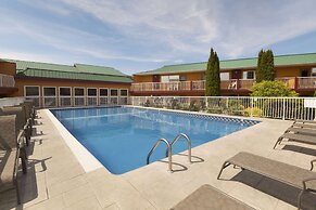 Days Inn & Conference Centre by Wyndham Penticton