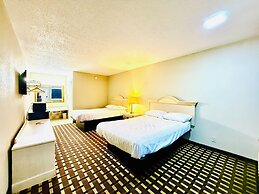 Travelodge by Wyndham Thomasville AL