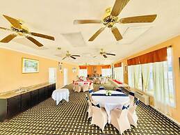 Travelodge by Wyndham Thomasville AL