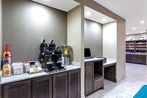 La Quinta Inn & Suites by Wyndham Hopkinsville