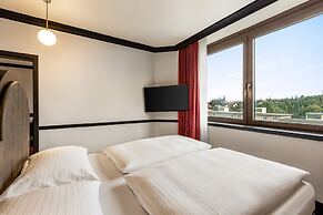Vienna House by Wyndham Diplomat Prague
