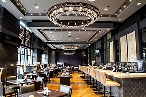 Hilton Niagara Falls/Fallsview Hotel & Suites