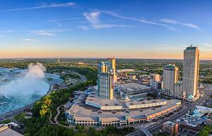 Hilton Niagara Falls/Fallsview Hotel & Suites