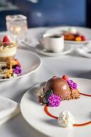 Hilton Niagara Falls/Fallsview Hotel & Suites