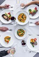 Hilton Niagara Falls/Fallsview Hotel & Suites