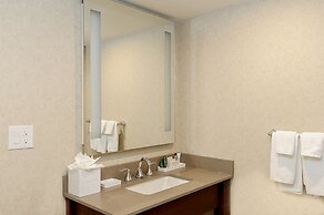 Hilton Niagara Falls/Fallsview Hotel & Suites