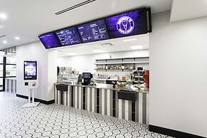 Hilton Niagara Falls/Fallsview Hotel & Suites