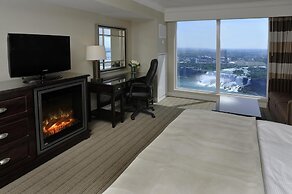 Hilton Niagara Falls/Fallsview Hotel & Suites