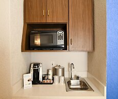 Holiday Inn Express Hotel & Stes Port Clinton-Catawba Island by IHG