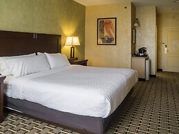 Holiday Inn Express & Suites Youngstown N (Warren/Niles) by IHG