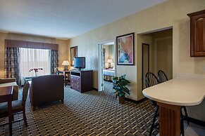Holiday Inn Express & Suites Youngstown N (Warren/Niles) by IHG
