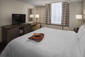 Hampton Inn & Suites Milwaukee Downtown