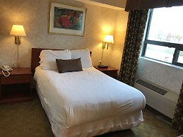 Lexington Inn & Suites Windsor