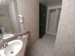 Lexington Inn & Suites Windsor