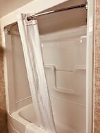 Lexington Inn & Suites Windsor