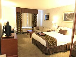 Lexington Inn & Suites Windsor