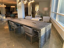 Hyatt Regency Pittsburgh International Airport