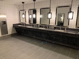 Hyatt Regency Pittsburgh International Airport