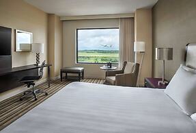 Hyatt Regency Pittsburgh International Airport