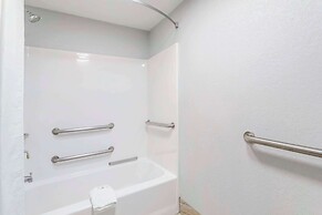 Quality Inn Oak Ridge